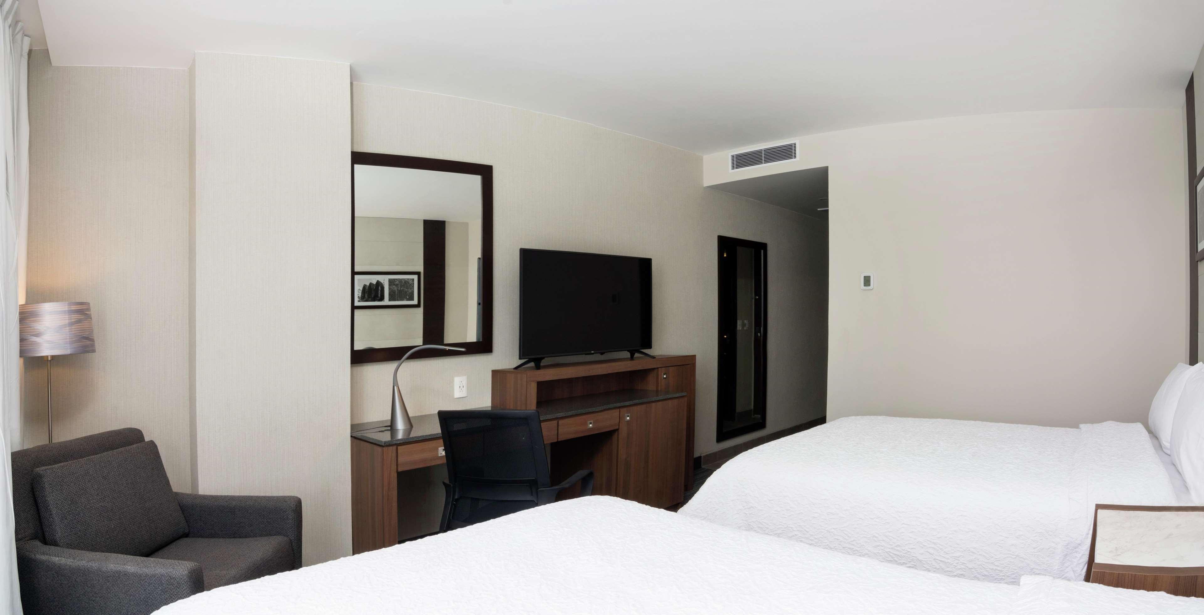 Hampton Inn And Suites San Luis Potosi Slp Экстерьер фото
