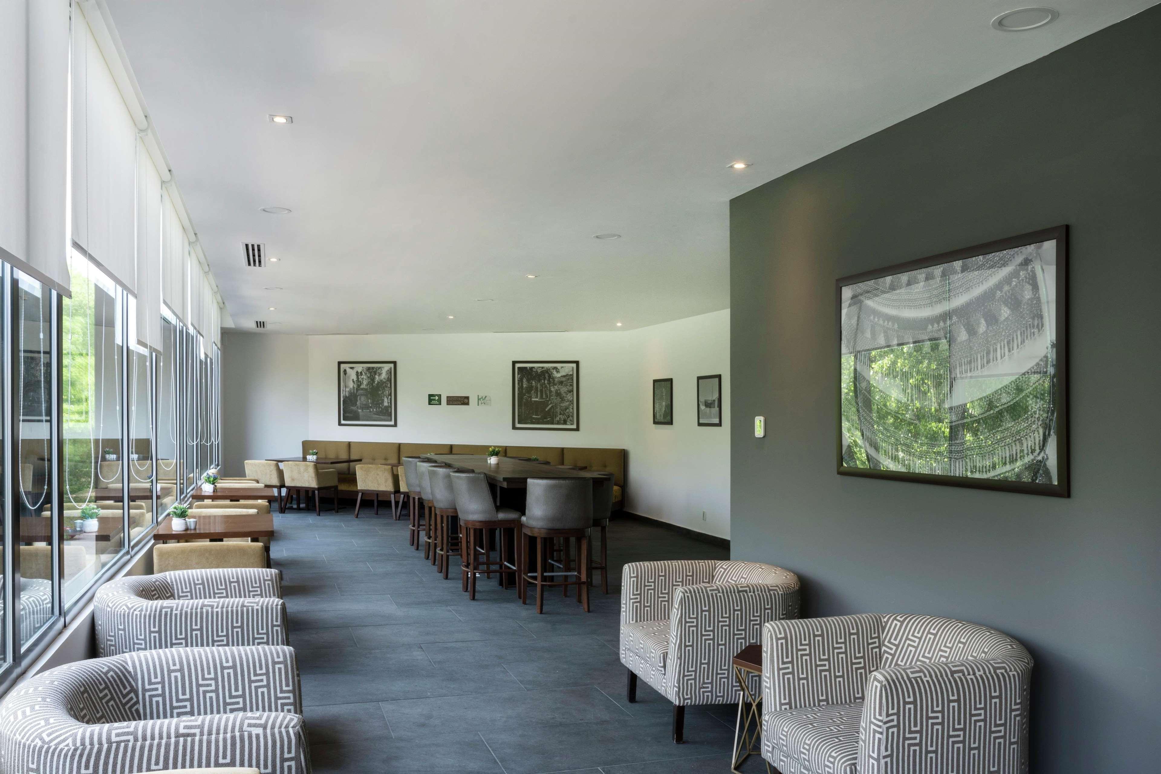 Hampton Inn And Suites San Luis Potosi Slp Экстерьер фото
